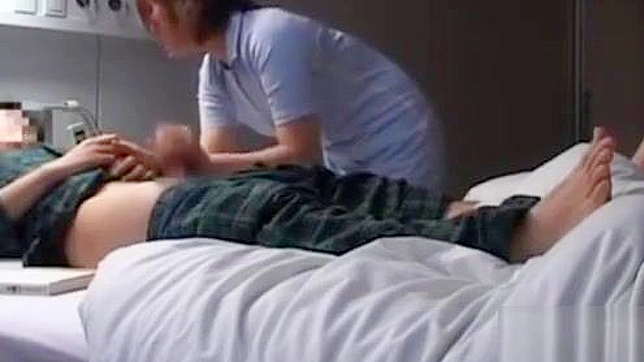 日本护士的性感口技技巧曝光 – 火热视频！