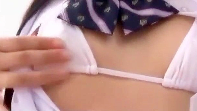 日本护士的诱人美貌展示~激烈的 hardcore 性爱场景解析