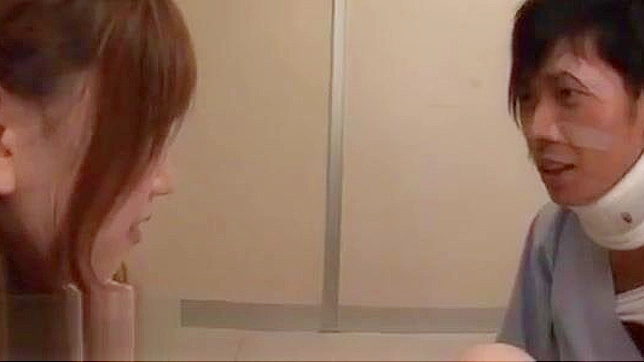 日本美女穿丝袜为患者带来极致快感