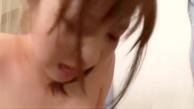 JAV魅惑女郎POV口交震撼无比，邀你体验她的骑乘技能！