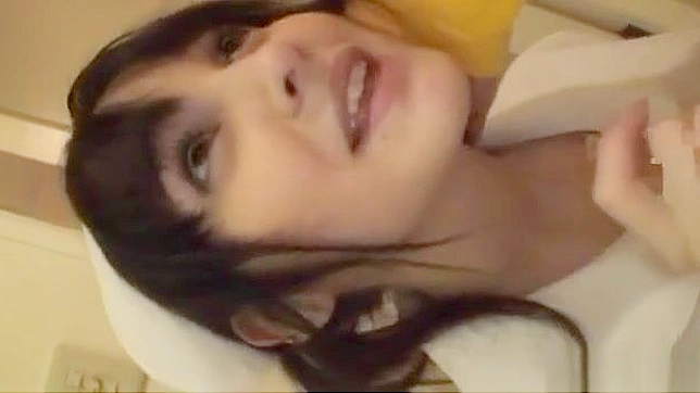 在JAV性爱冒险中与不可抗拒的藤崎世志留一起享受快乐！