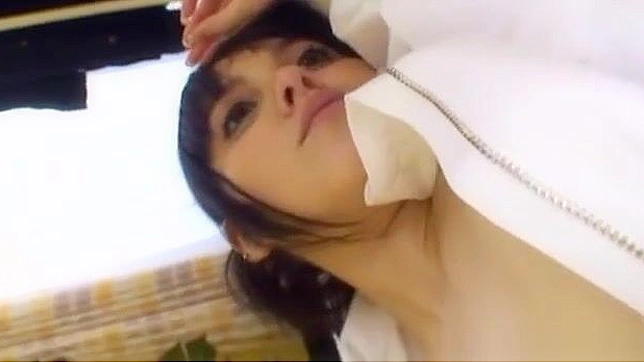 在JAV性爱冒险中与不可抗拒的藤崎世志留一起享受快乐！