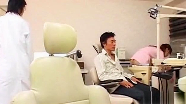 日本AV女星八嶋由莉亞化身魅惑牙醫助手的罪惡秘密~