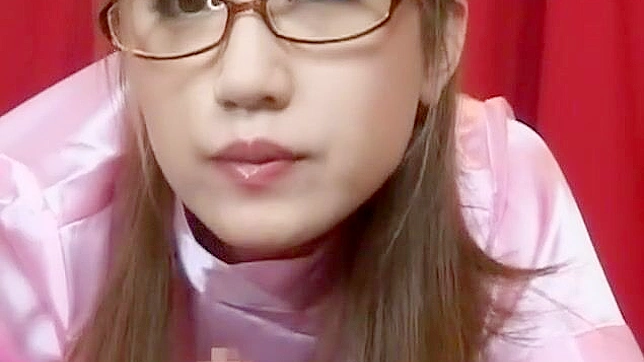 日本性感护士在JAV场景中提供令人震撼的口交体验