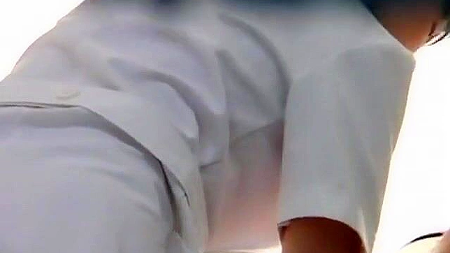 日本魅力女巫獨自享受濕潤的自我愛撫 - 輕度情色JAV樂趣！