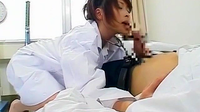 日本魔女奈々夏目在医疗JAV中的诱人舔阴场景！