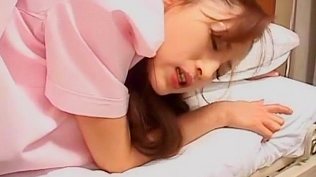 加藤玲奈的诱人日本女奴在热辣丝袜和玩具中JAV场景