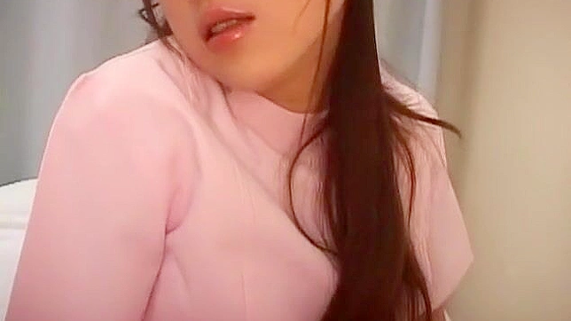 加藤玲奈的诱人日本女奴在热辣丝袜和玩具中JAV场景