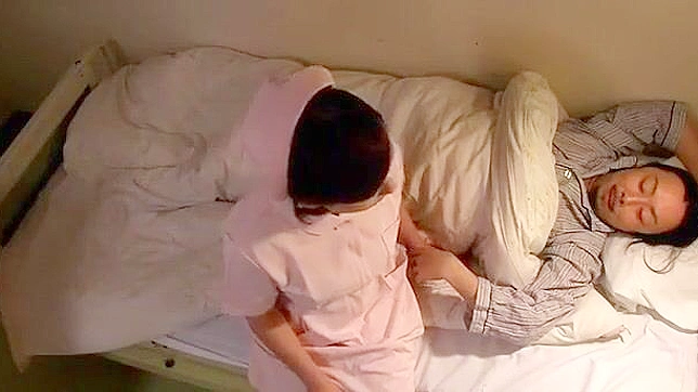 渴望日本美女？快看这个JAV场景中的性感护士！