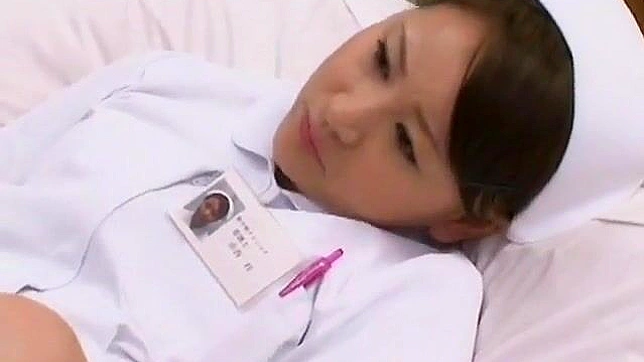 淘气护士在JAV视频中诱惑你，主演：秋篠彩、叶加濑沙奈和木野由梦！