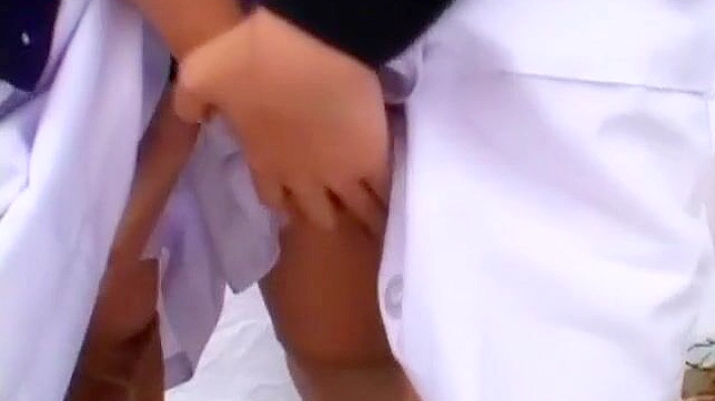 JAV魅惑~丰腴的Natsumi Horiguchi和Ryo Takamiya在异域护士/Nasu中