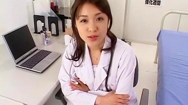 日本美女在激烈的业余JAV行动中展现魅力