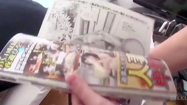 JAV美女路易斯·露伦和卢鲁·木之内：激情淋浴与甜蜜口交！