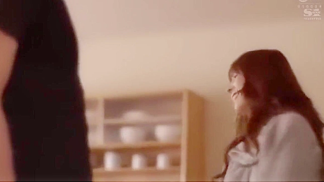 梦美的情欲享受：JAV美女的诱人淫靡时光