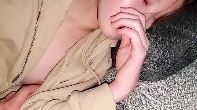 揭秘我们JAV系列中小胸的魅力—迷人亚洲天使的诱惑