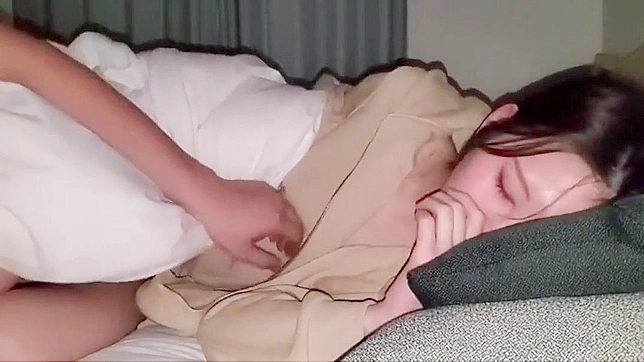 揭秘我们JAV系列中小胸的魅力—迷人亚洲天使的诱惑