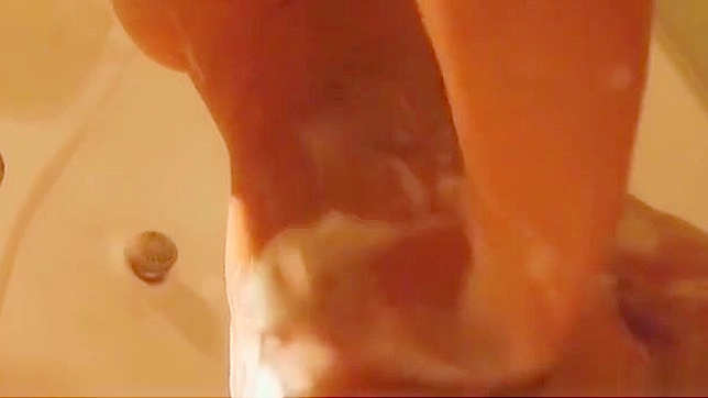 肥皂秀女神香原江梨奈的诱惑表演！仅限勇敢者观看！