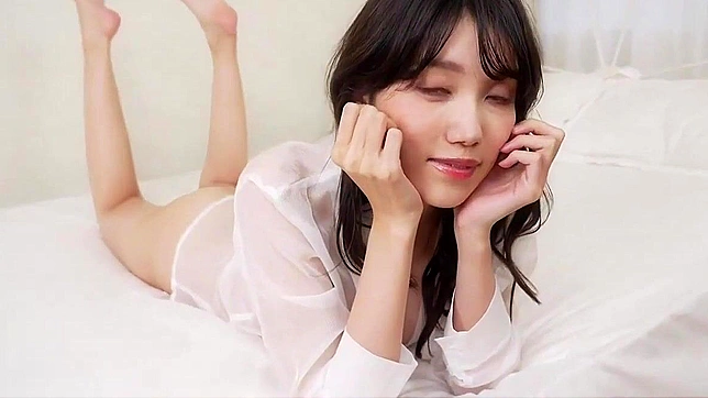 狂野日系妹子脱衣直播自慰 - 热爱性感亚洲妹必看！