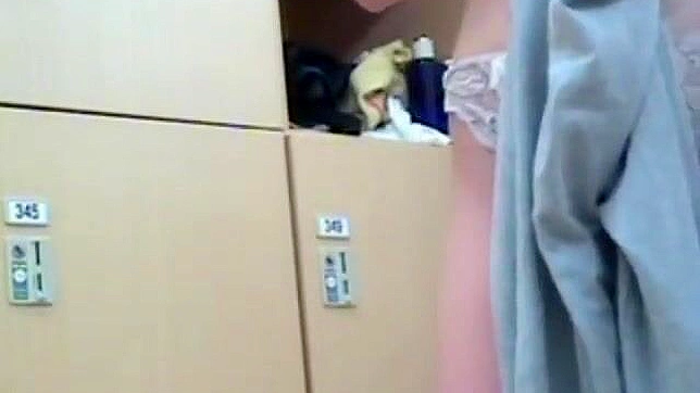 与三至六位日本浴场美人一起放松和恢复活力