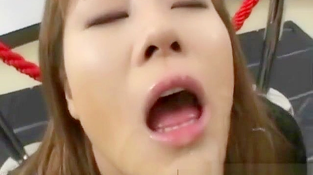 沉浸于这些迷人亚洲美女带来的布卡克感官享受之中！