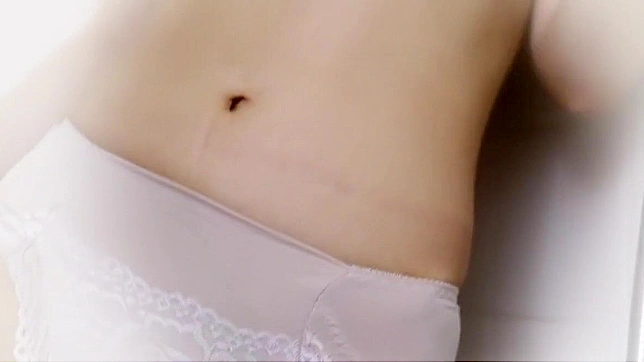 日本婊子最热的自慰场景！