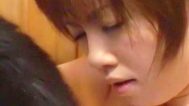 JAV女神金崎舞在必看片段中的诱人表演