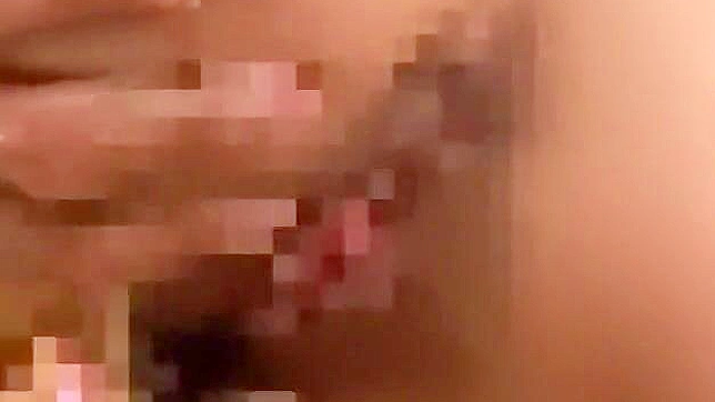 日本最熱辣的婊子們 — 探索三宅悠在震撼POV視角下的JAV淋浴場景！