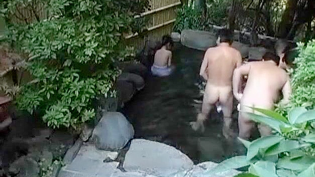 日本魅惑女在性感淋浴手淫场景必看JAV！