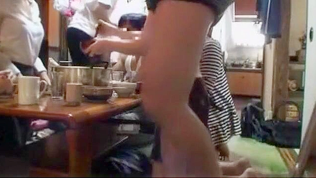 巨乳美少女在激情淋浴场景：高清画质更新！