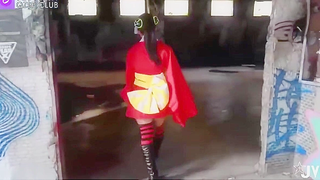 COSPLAY日式視頻：迷人角色扮演美女探索性感魅力！