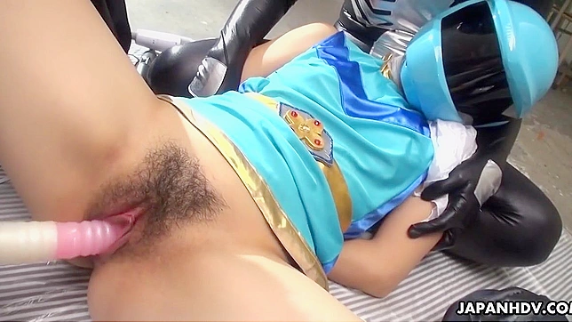 性感日本Coser勇蓝在无遮挡喷射场景中大秀特技！