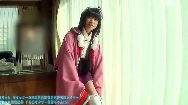 见见这位即将用她的角色扮演高潮让你大开眼界的诱人JAV女巫！