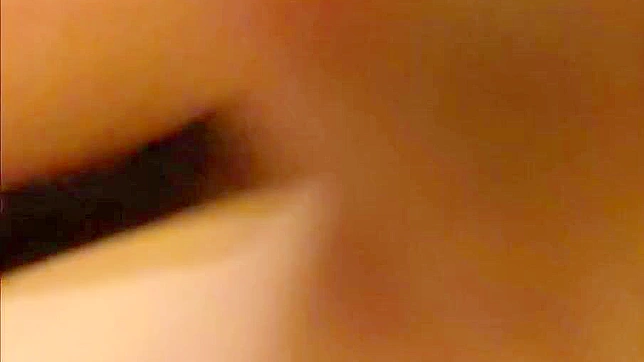 体验我们的艳丽熟女演员在JAV中精液高潮的极致快感