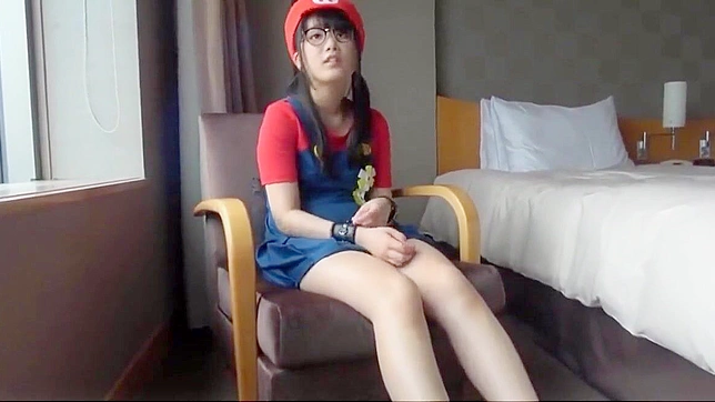 被性感日本马里奥COS魅惑女郎疯狂征服！