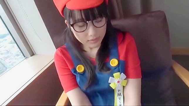被性感日本马里奥COS魅惑女郎疯狂征服！