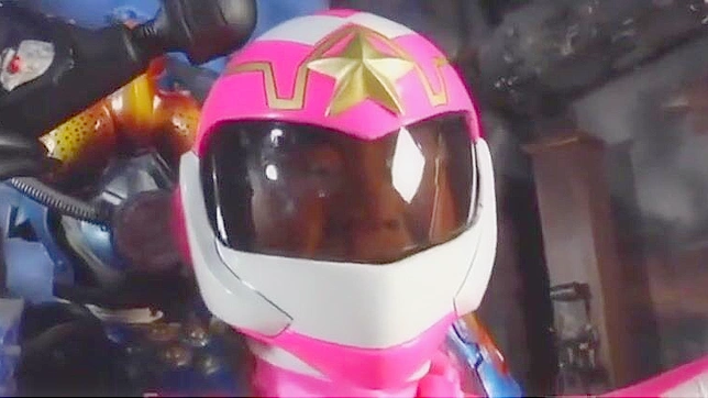 性感Gdsc 13-2制服的日本美女让你心动！