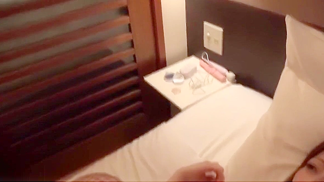 日本 amateur 剃毛场景：COSPLAY 和 JAV 美女探索性爱