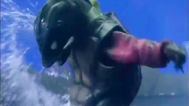 见证诱人女巫在湿热的水战中—极致日本JAV场景