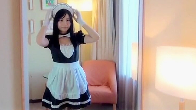 戴手套的女仆装JAV美女—仅限你眼中的享受！