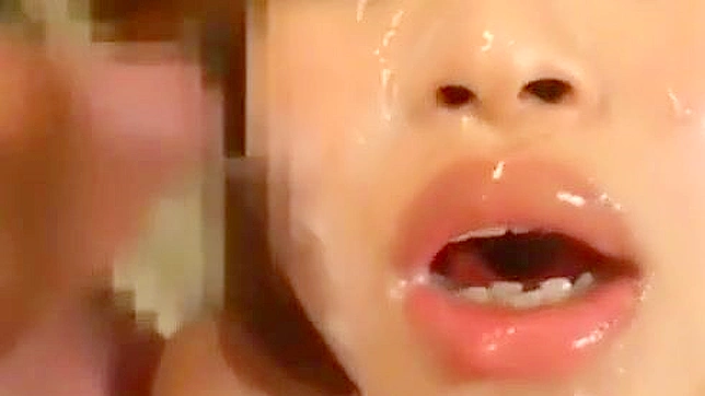 体验丰满胸部的迷人女巫在激情bukkake狂欢！- YummyCams
