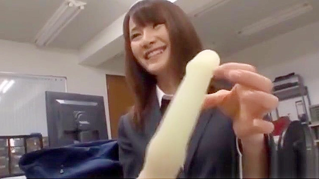 准备好屈服于这些诱人日本女校学生的不可抗拒魅力—仅限成人观看