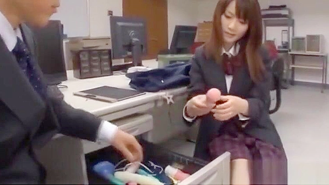 准备好屈服于这些诱人日本女校学生的不可抗拒魅力—仅限成人观看