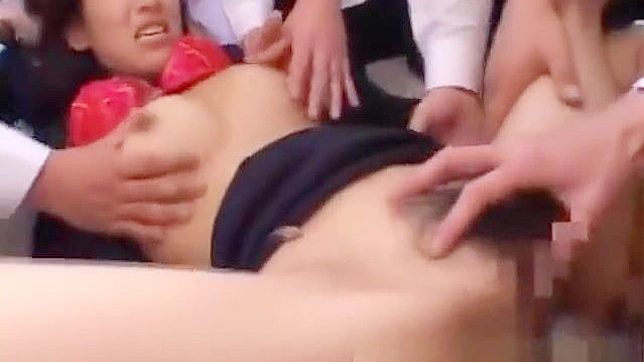 日系魅惑女神新名玲教给调皮学生的性感课程！