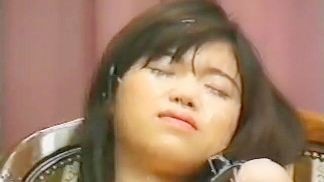 最新视频发布！遇见可爱的日本面部喷射女王