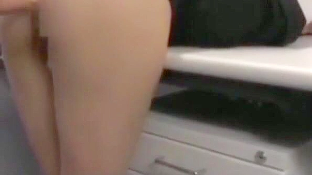 日本群精狂欢乐趣 – 感受爆炸般的高潮体验