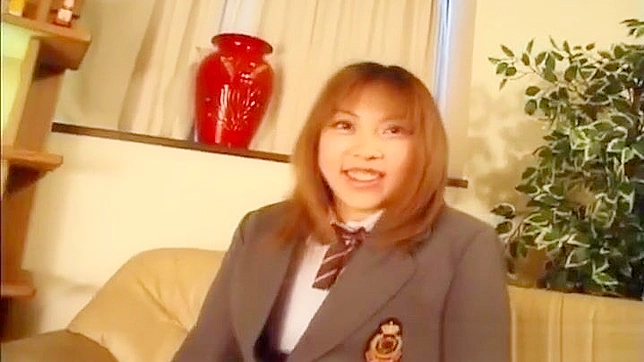 JAV美人为了取悦口交~第4部：终极可爱暴击！