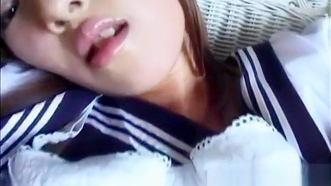 沉浸在无与伦比的多人射精快感中，体验独一无二的日式成人影片场景！