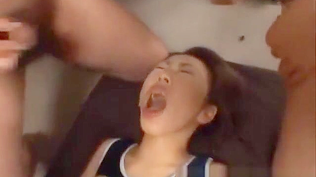 探索这片JAV多人激情戏中的迷人诱惑女郎！