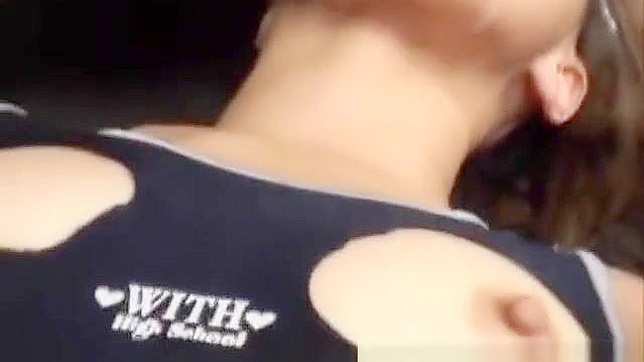 探索这片JAV多人激情戏中的迷人诱惑女郎！