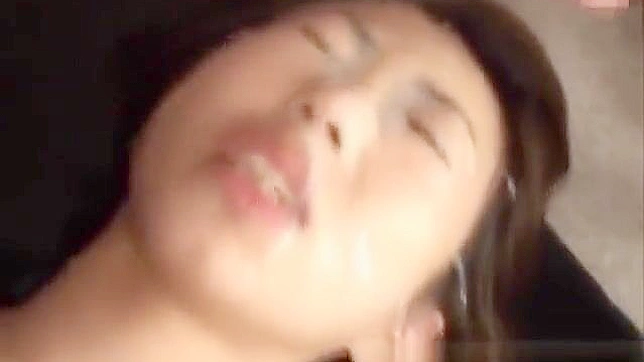 探索这片JAV多人激情戏中的迷人诱惑女郎！